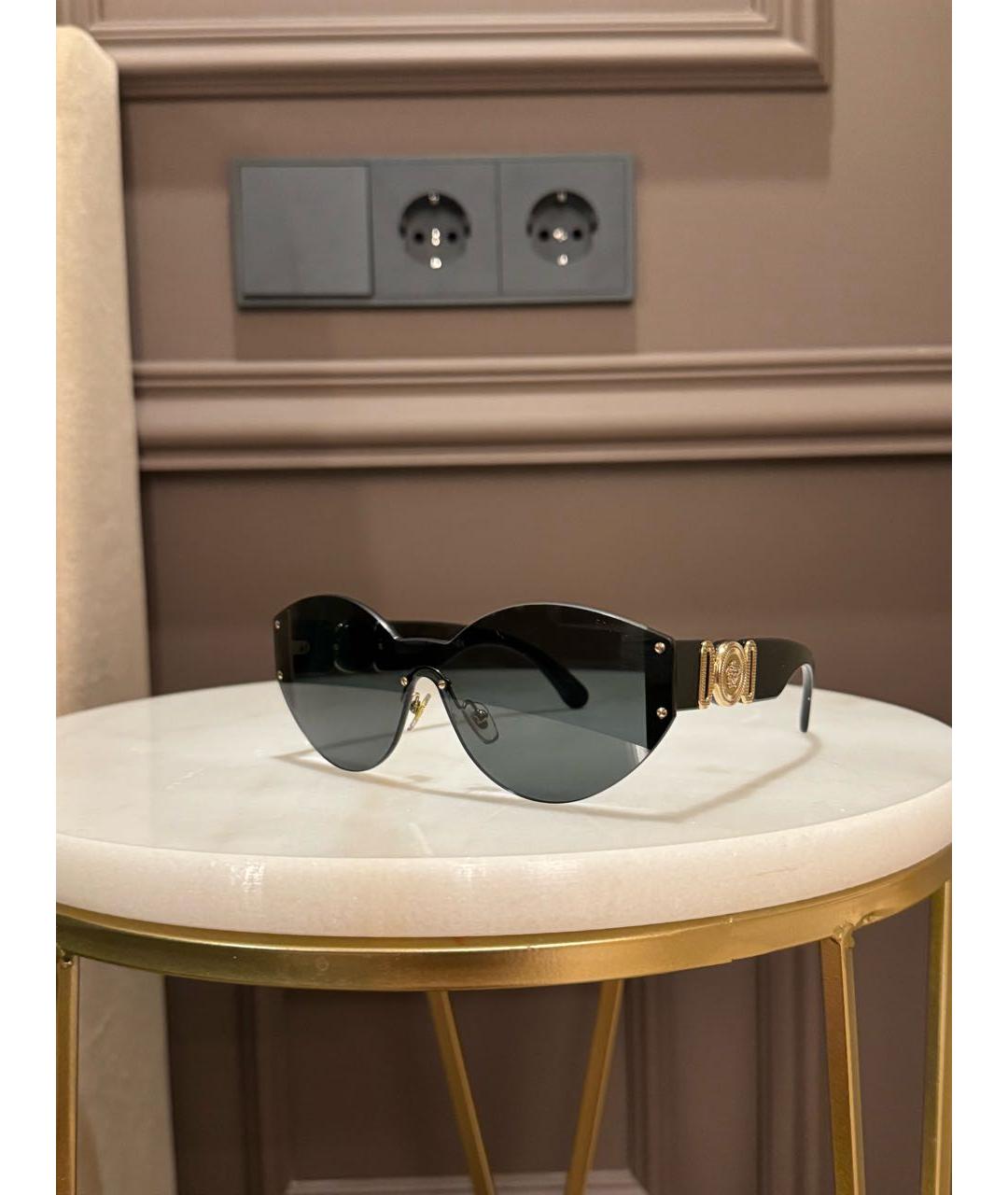 VERSACE Черные пластиковые солнцезащитные очки, фото 2