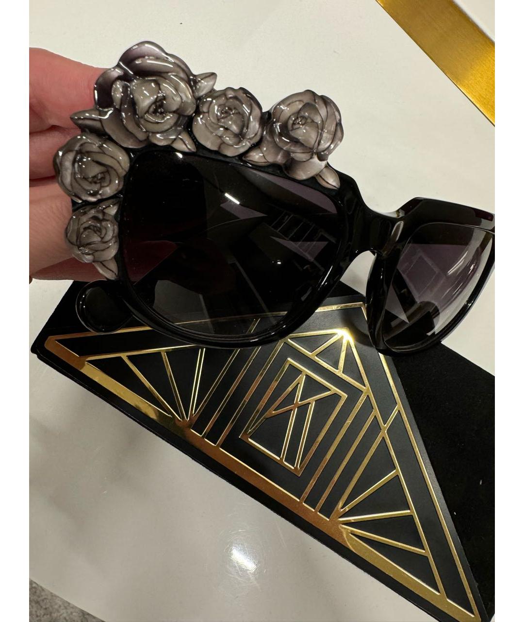 ANNA KARIN KARLSSON Черные пластиковые солнцезащитные очки, фото 4