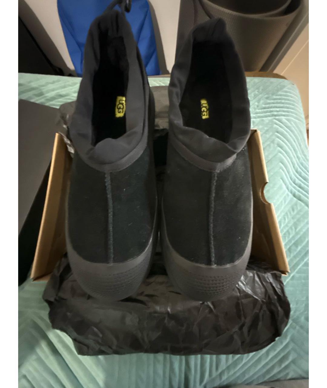 UGG AUSTRALIA Черные замшевые низкие ботинки, фото 2
