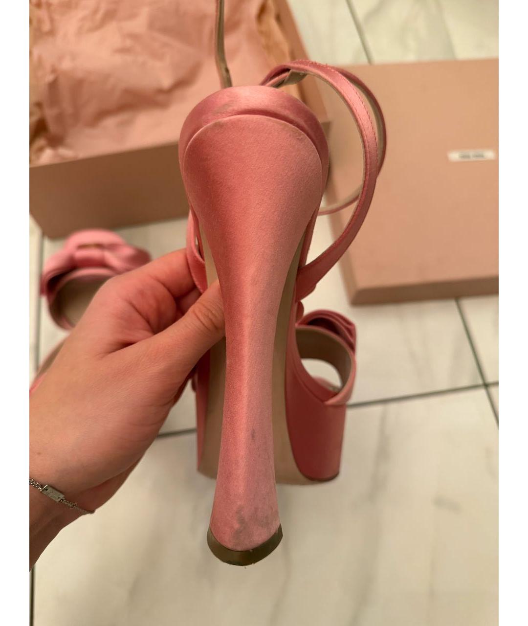 MIU MIU Розовые текстильные босоножки, фото 4