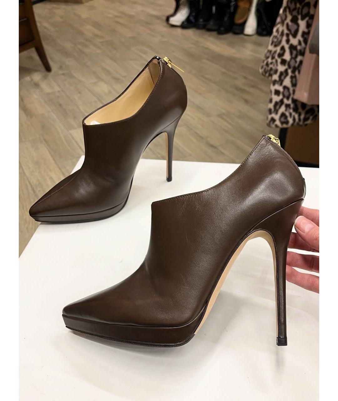 JIMMY CHOO Коричневые кожаные ботильоны, фото 9
