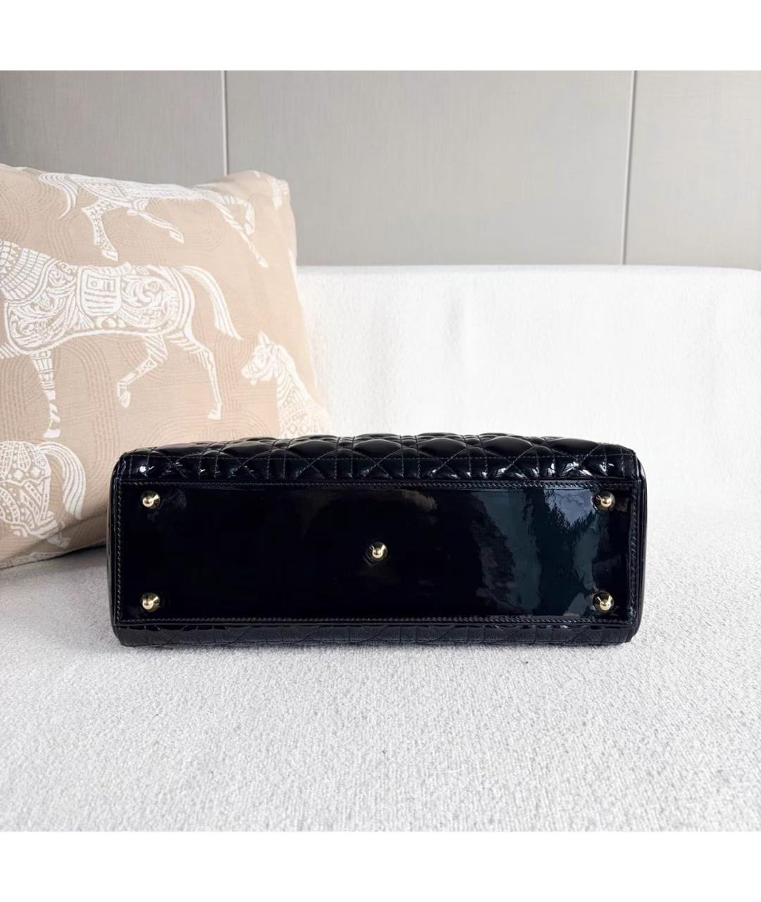 CHRISTIAN DIOR Черная сумка тоут из лакированной кожи, фото 5