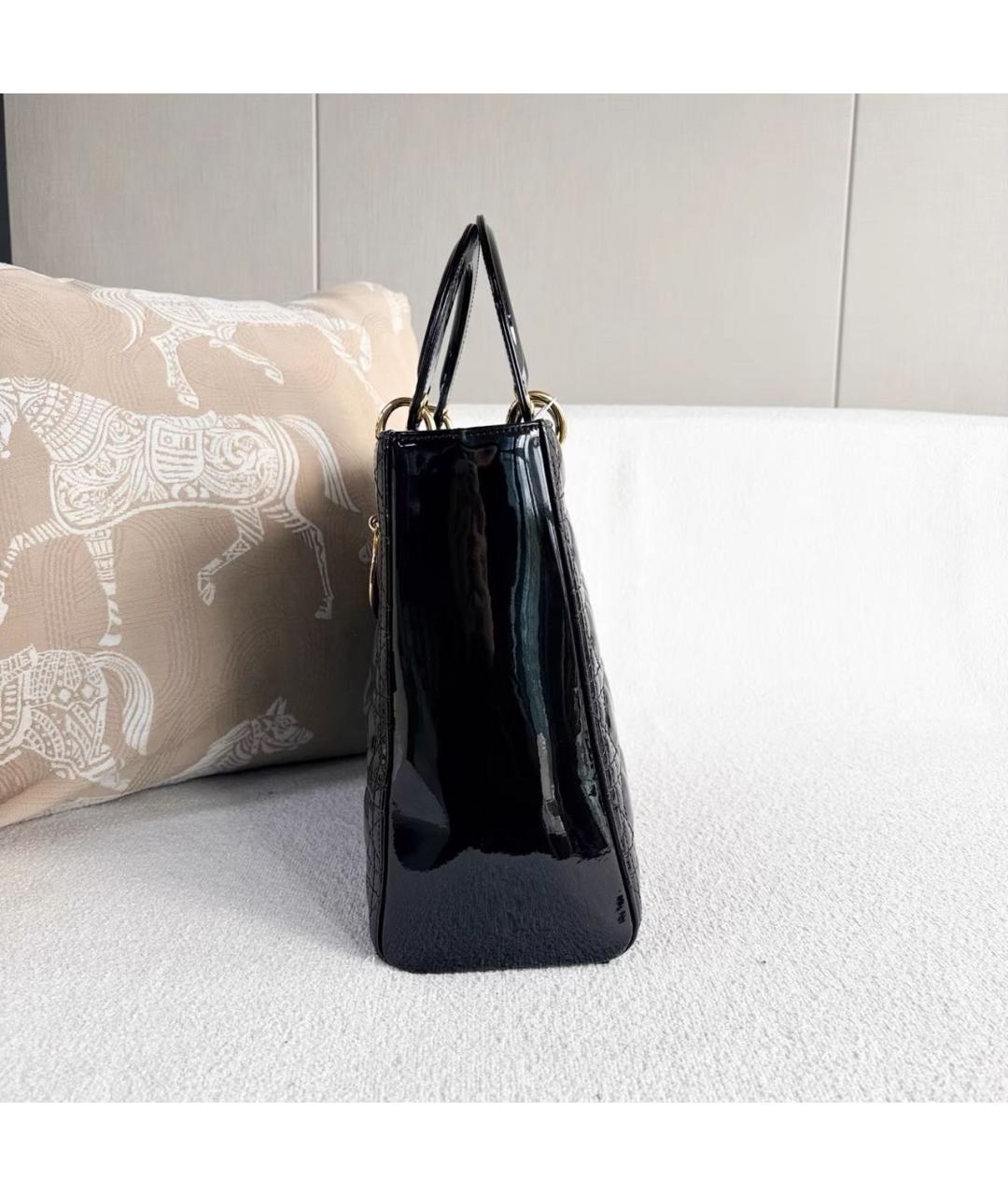 CHRISTIAN DIOR Черная сумка тоут из лакированной кожи, фото 3