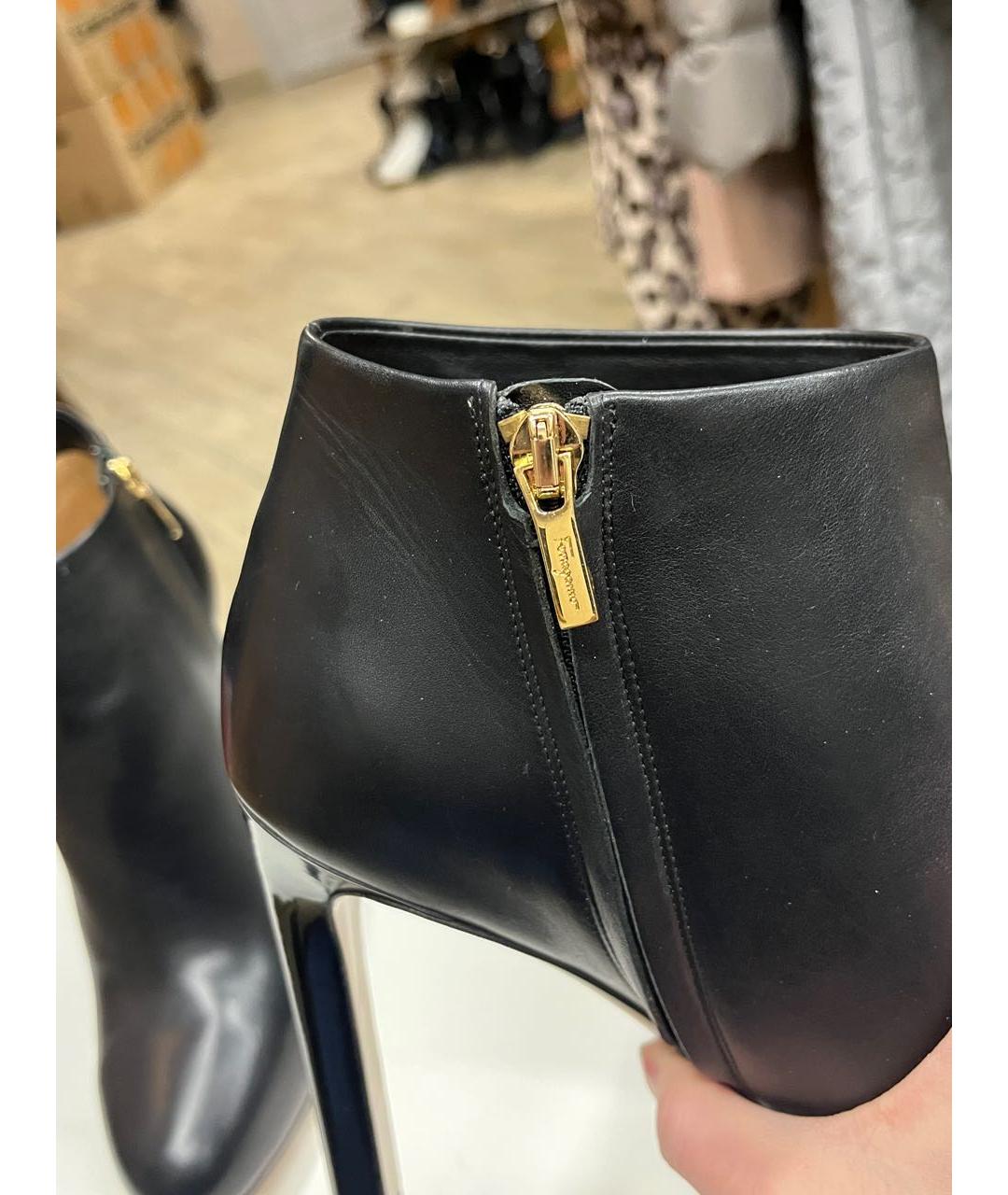 FERRAGAMO Черные кожаные ботильоны, фото 3