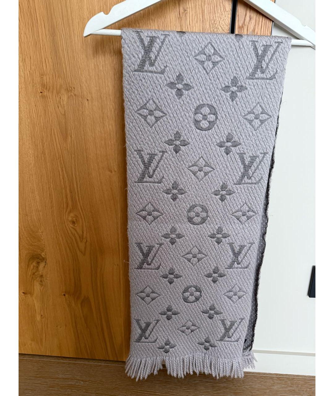 LOUIS VUITTON Серый шерстяной шарф, фото 6