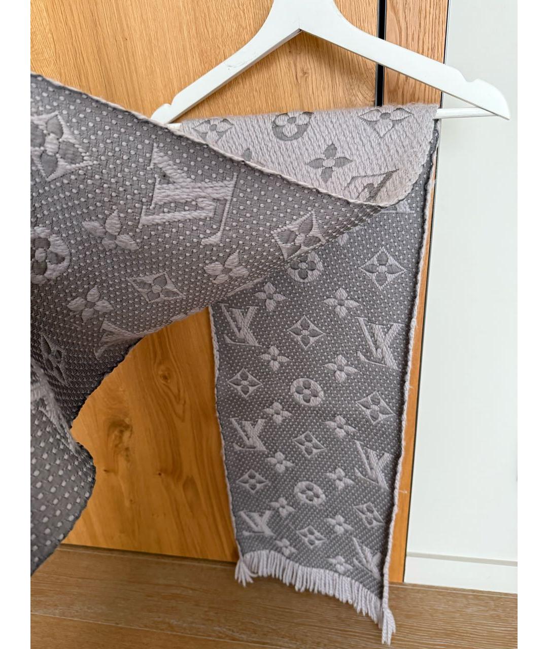 LOUIS VUITTON Серый шерстяной шарф, фото 2