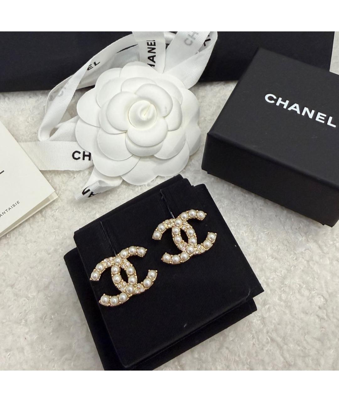 CHANEL Белые жемчужные серьги, фото 3