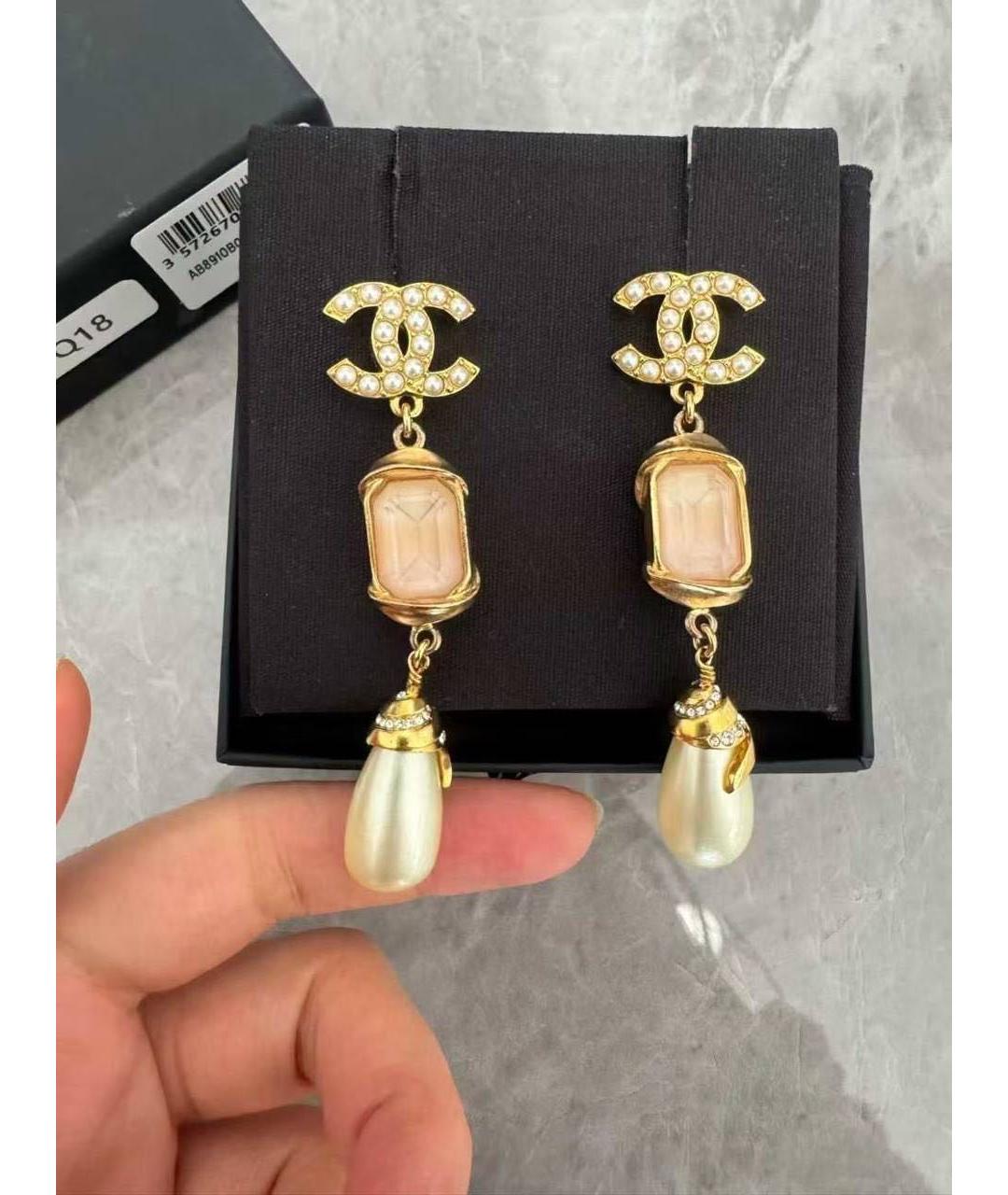 CHANEL Золотые металлические серьги, фото 2