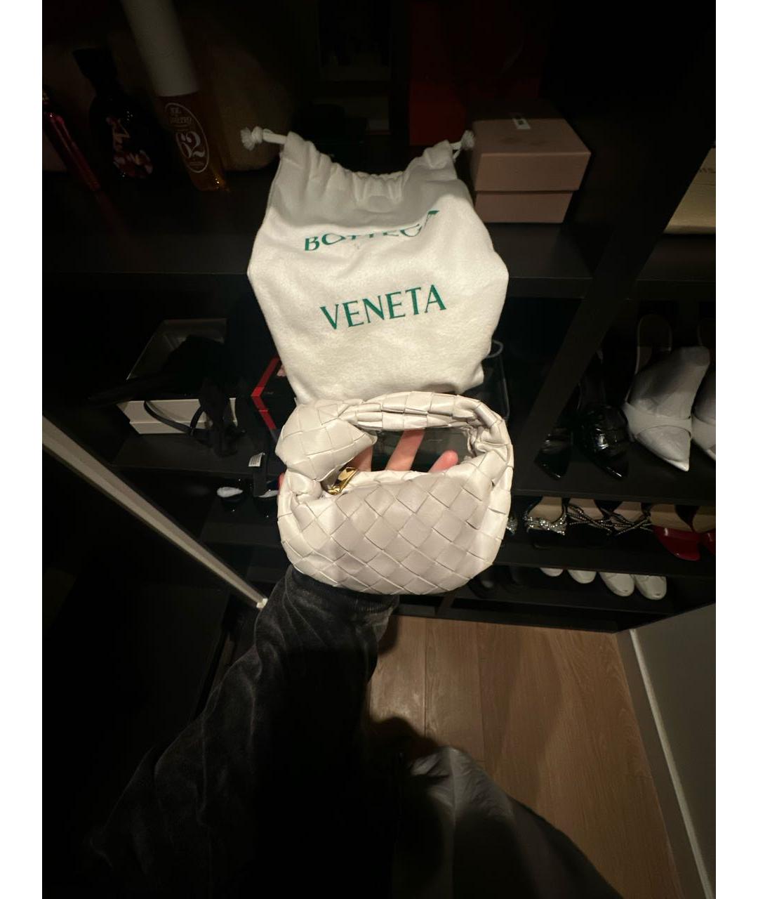 BOTTEGA VENETA Белая кожаная сумка с короткими ручками, фото 5