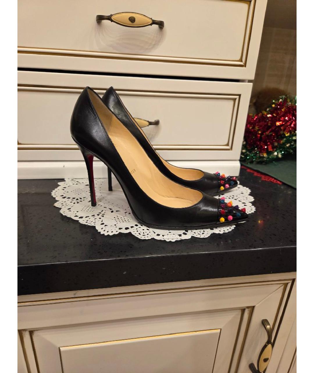 CHRISTIAN LOUBOUTIN Черные кожаные туфли, фото 2