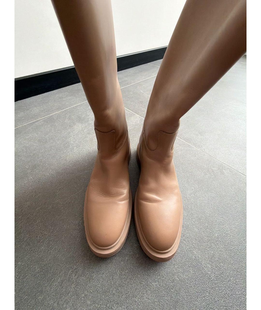 12 STOREEZ Бежевые кожаные сапоги, фото 3