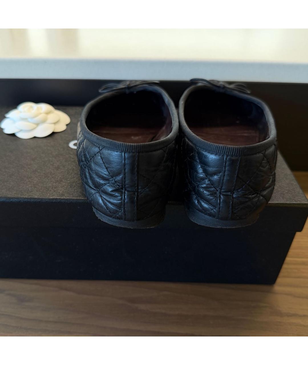 CHANEL Черные кожаные балетки, фото 4