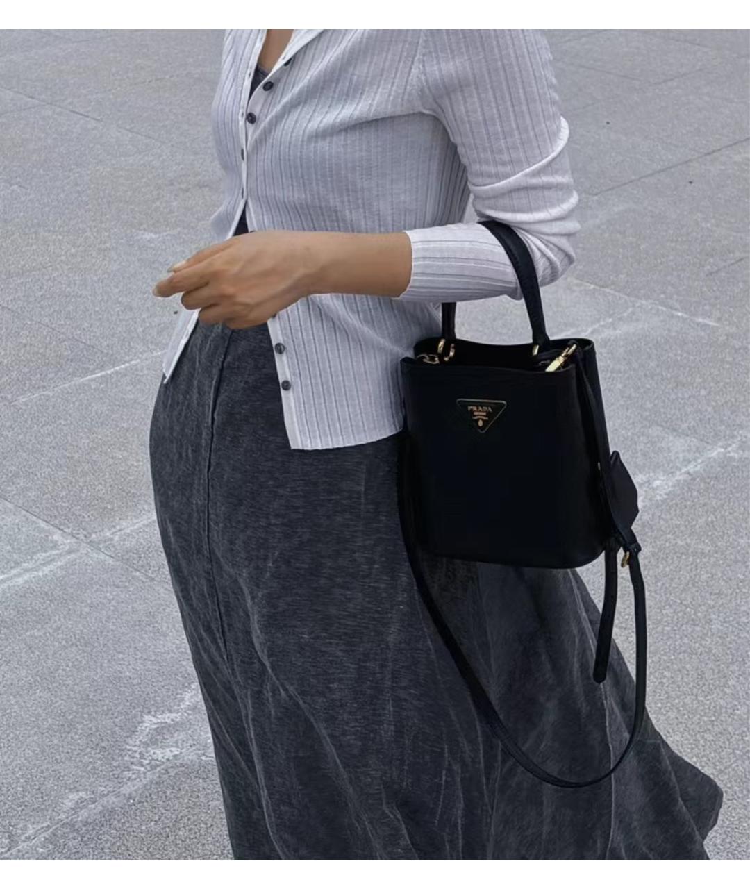 PRADA Черная кожаная сумка через плечо, фото 7