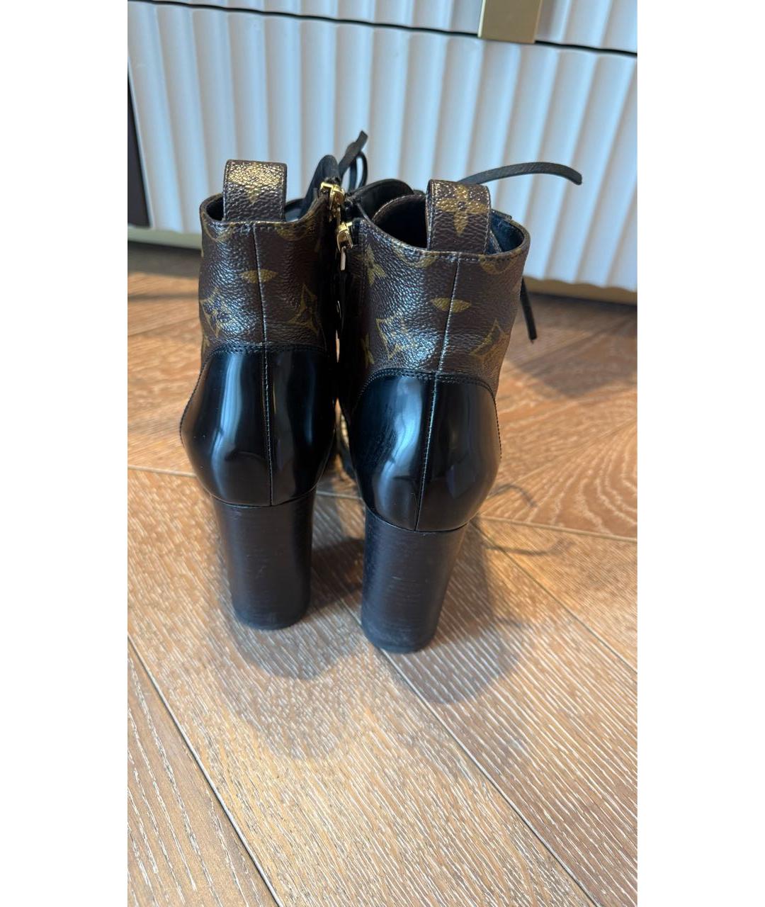 LOUIS VUITTON Коричневые ботильоны, фото 2