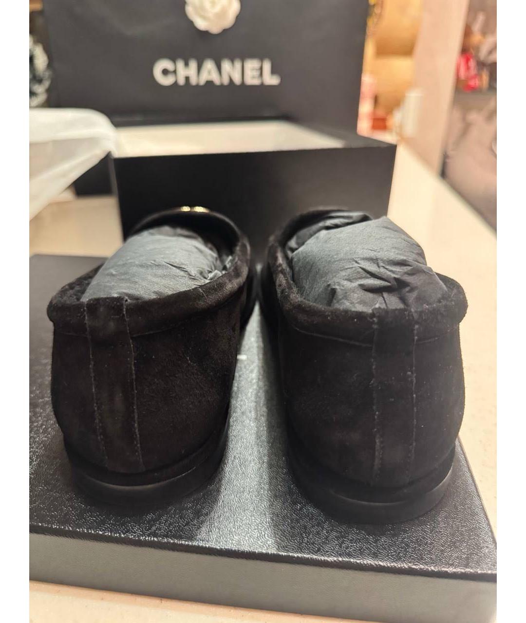 CHANEL Черные замшевые лоферы, фото 3