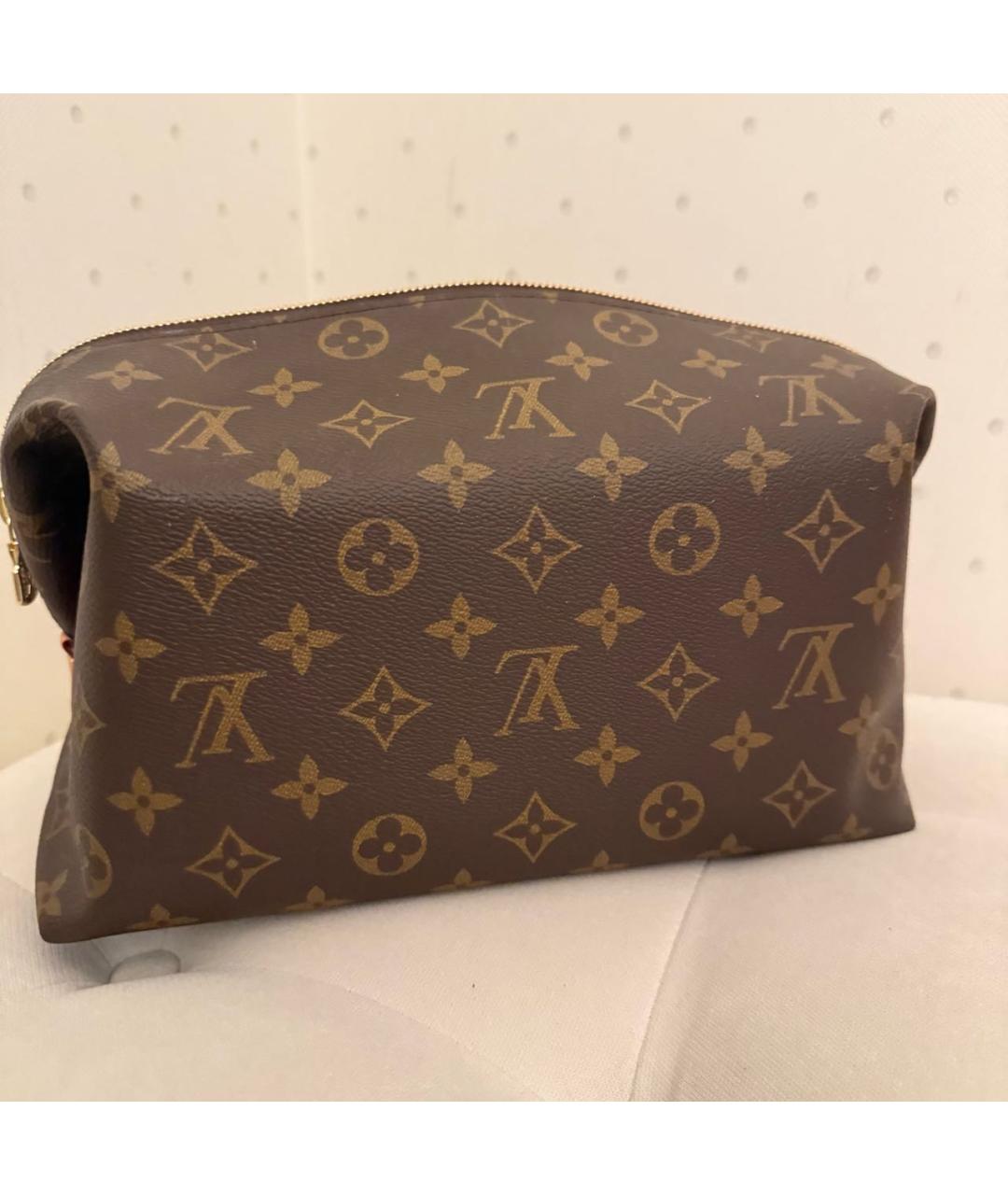 LOUIS VUITTON Коричневая косметичка, фото 5