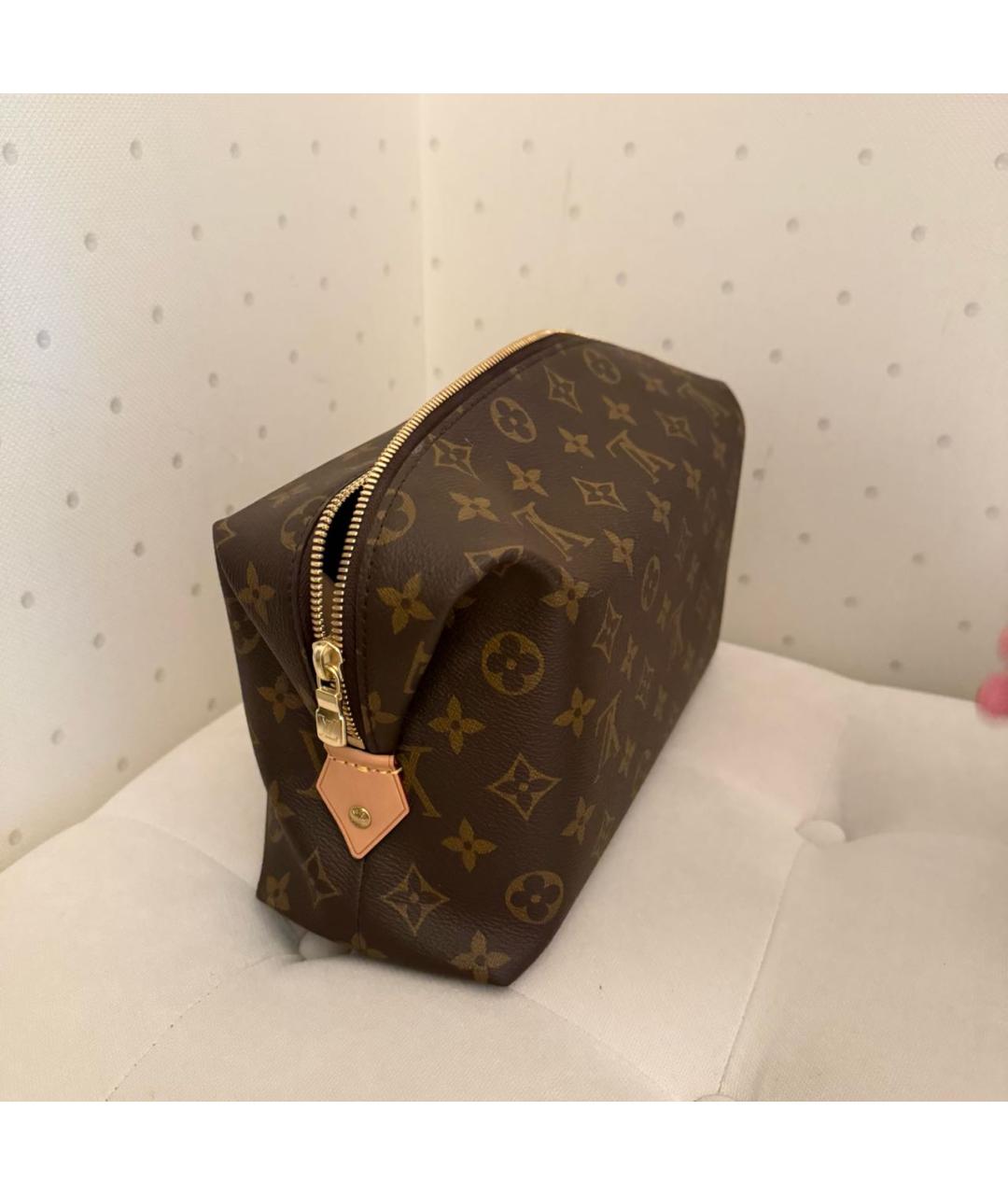 LOUIS VUITTON Коричневая косметичка, фото 2