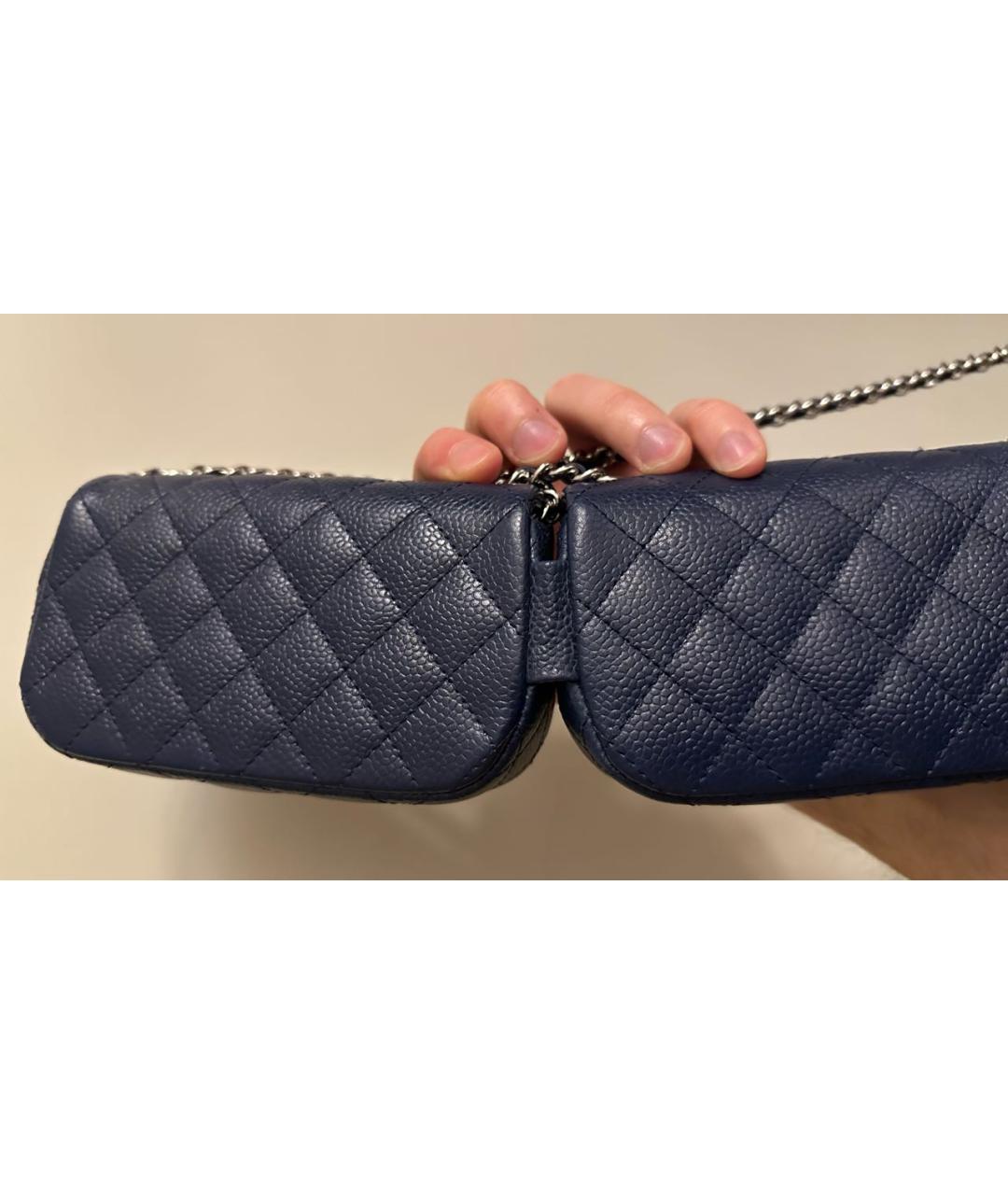 CHANEL Темно-синяя кожаная сумка через плечо, фото 3