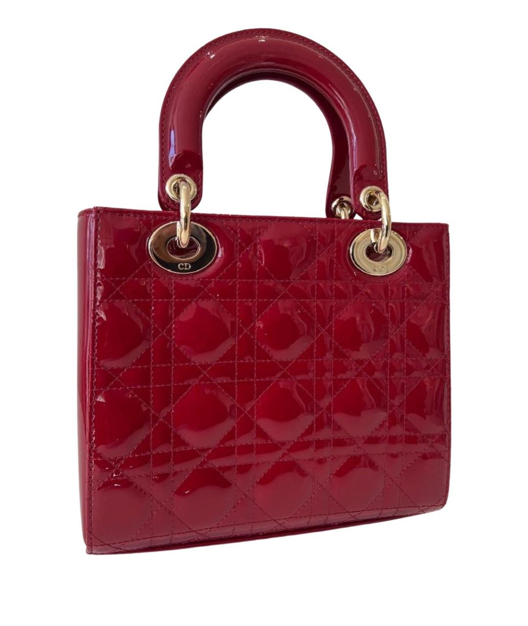 CHRISTIAN DIOR Красная сумка через плечо из лакированной кожи, фото 1