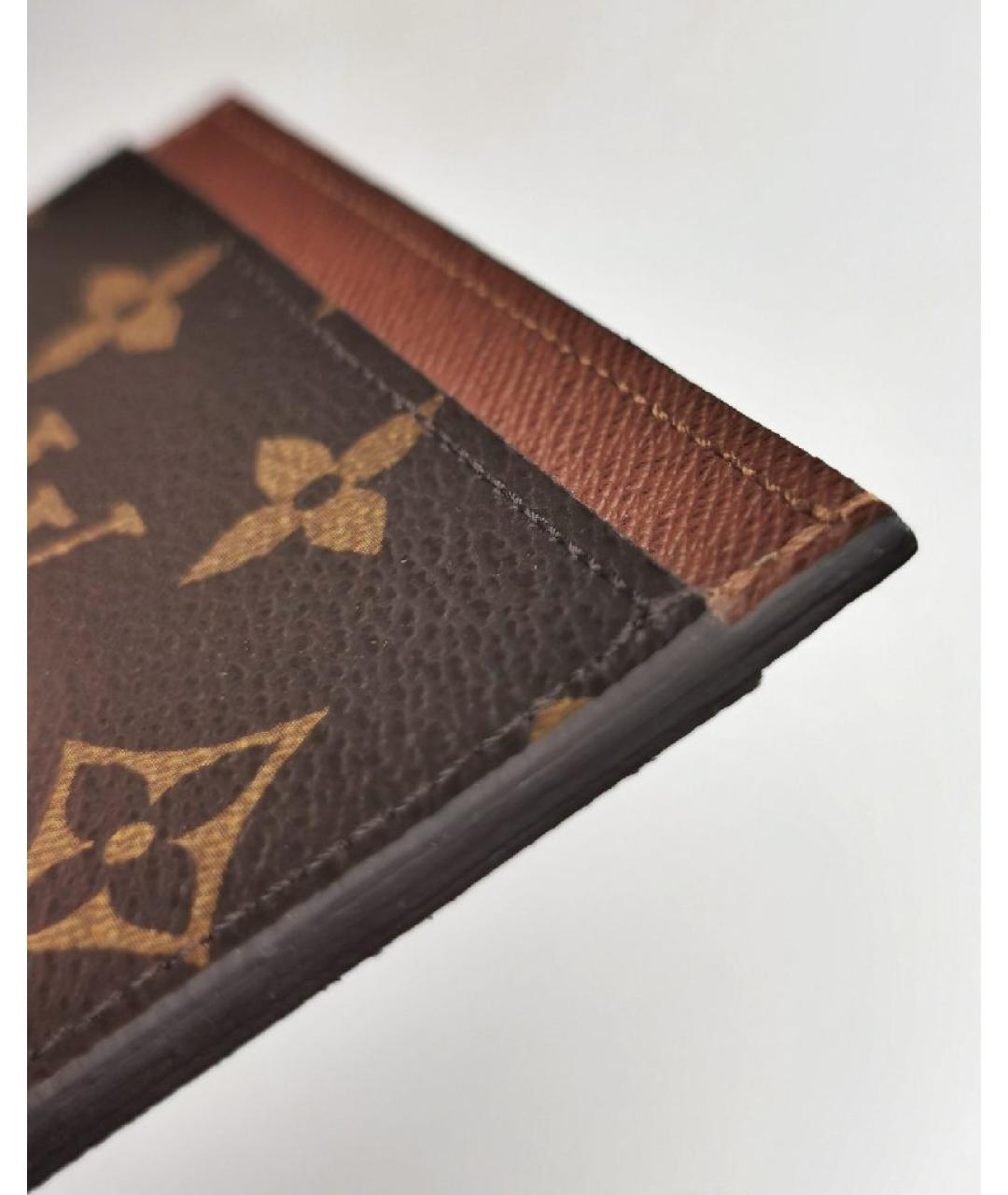 LOUIS VUITTON Коричневый кардхолдер, фото 4