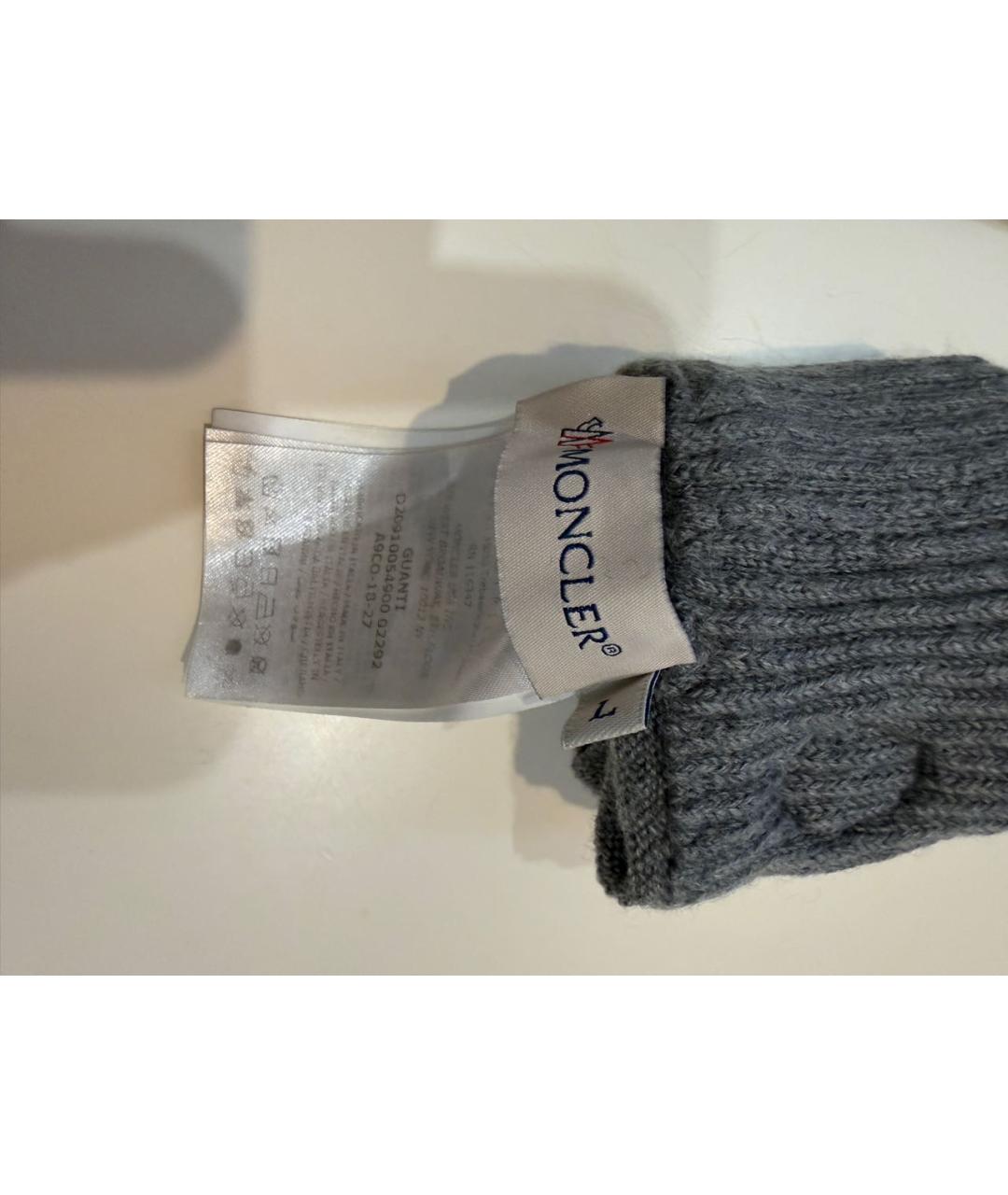 MONCLER Серые шерстяные перчатки, фото 3