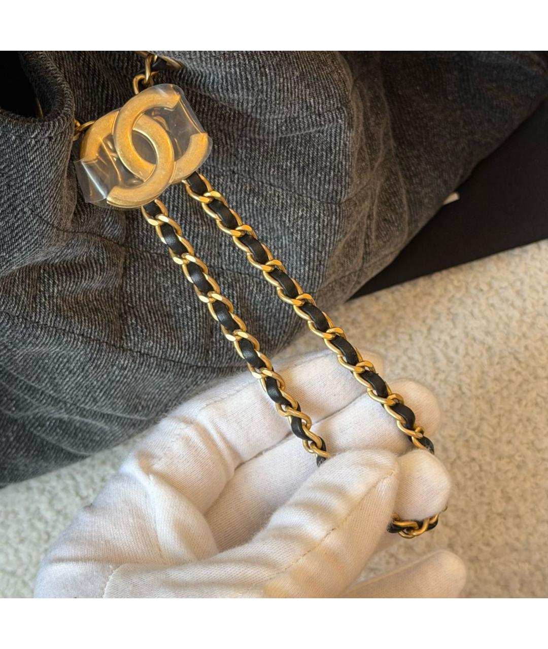 CHANEL Антрацитовая деним сумка тоут, фото 6