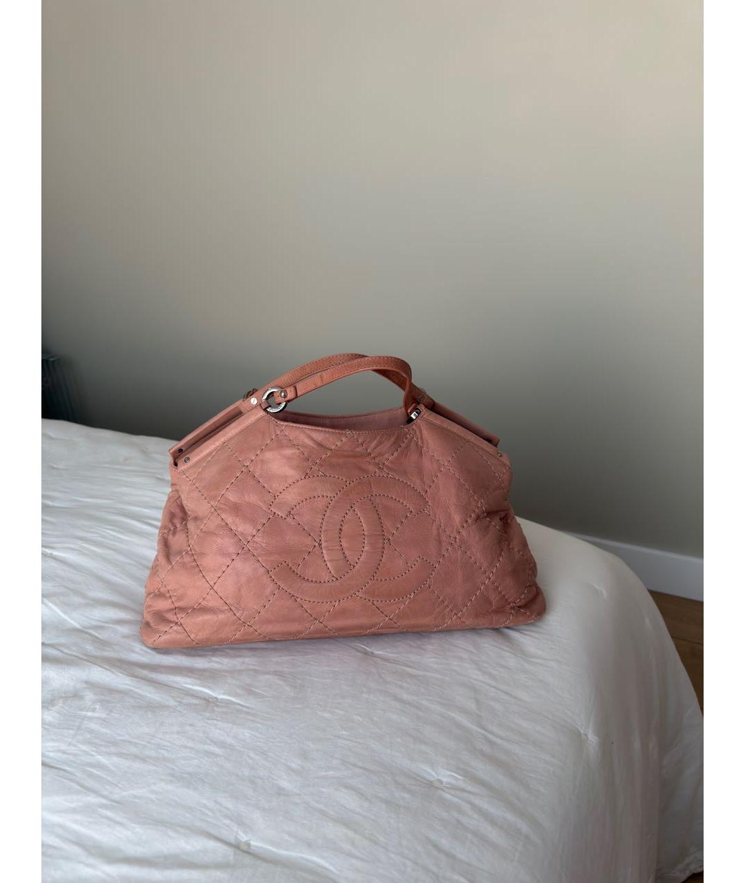 CHANEL Коралловая кожаная сумка через плечо, фото 9