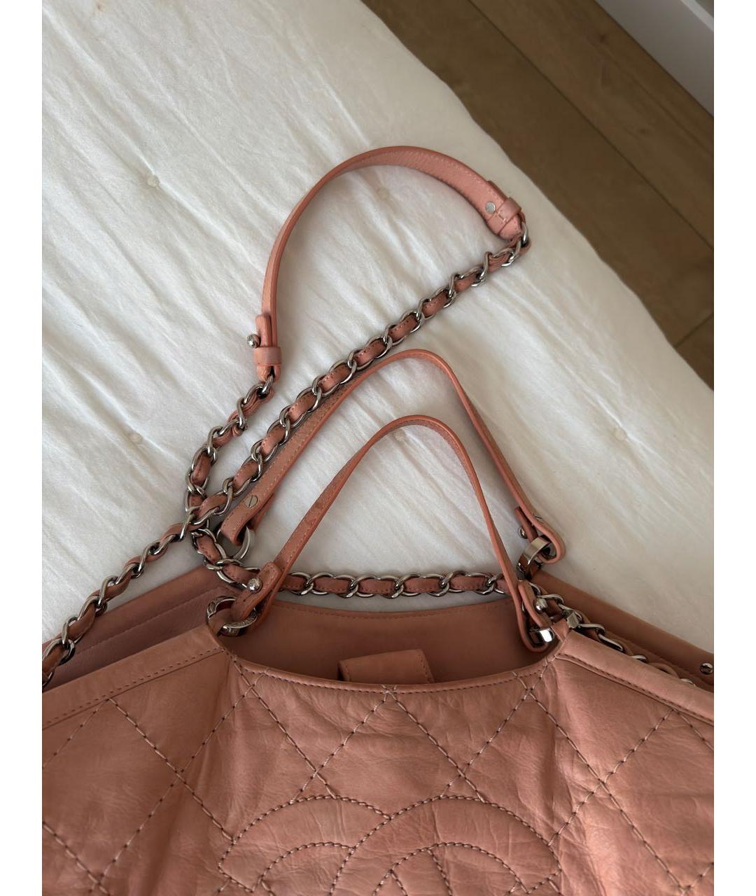 CHANEL Коралловая кожаная сумка через плечо, фото 4