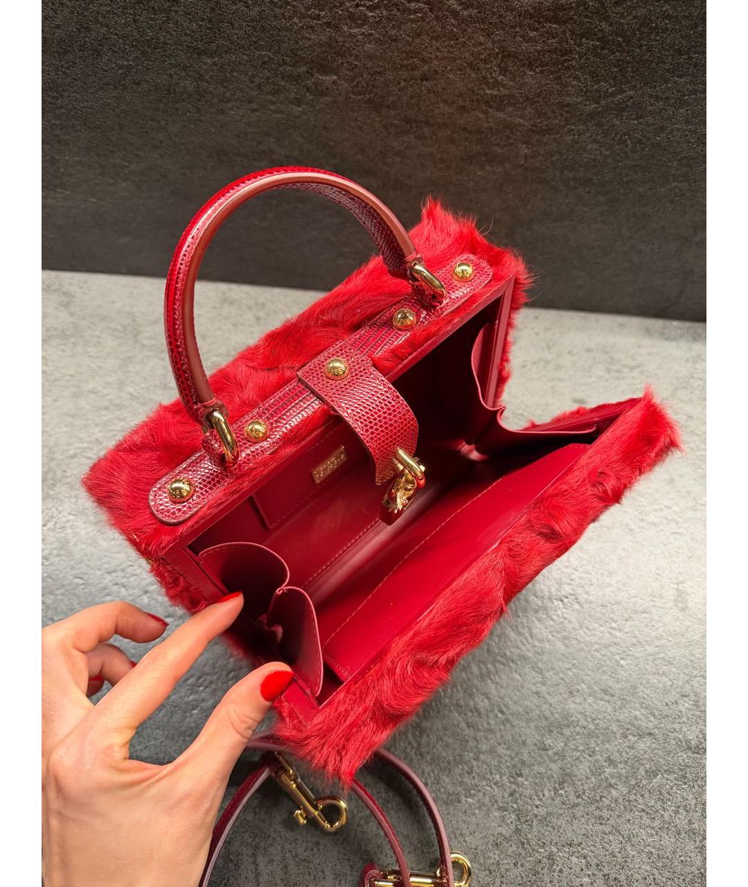 DOLCE&GABBANA Красная меховая сумка с короткими ручками, фото 4