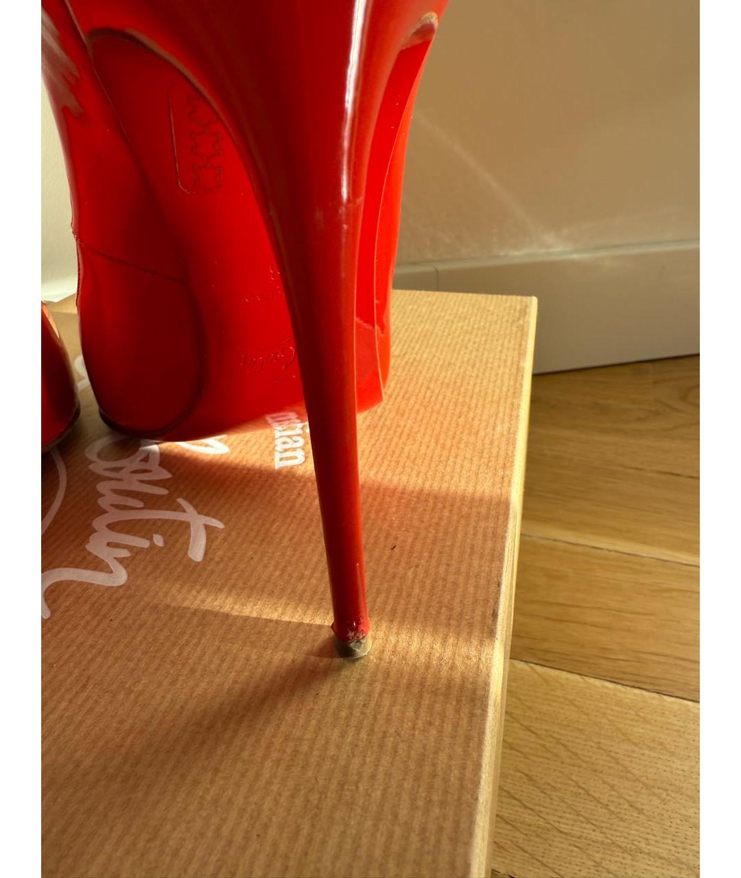 CHRISTIAN LOUBOUTIN Красные туфли из лакированной кожи, фото 4