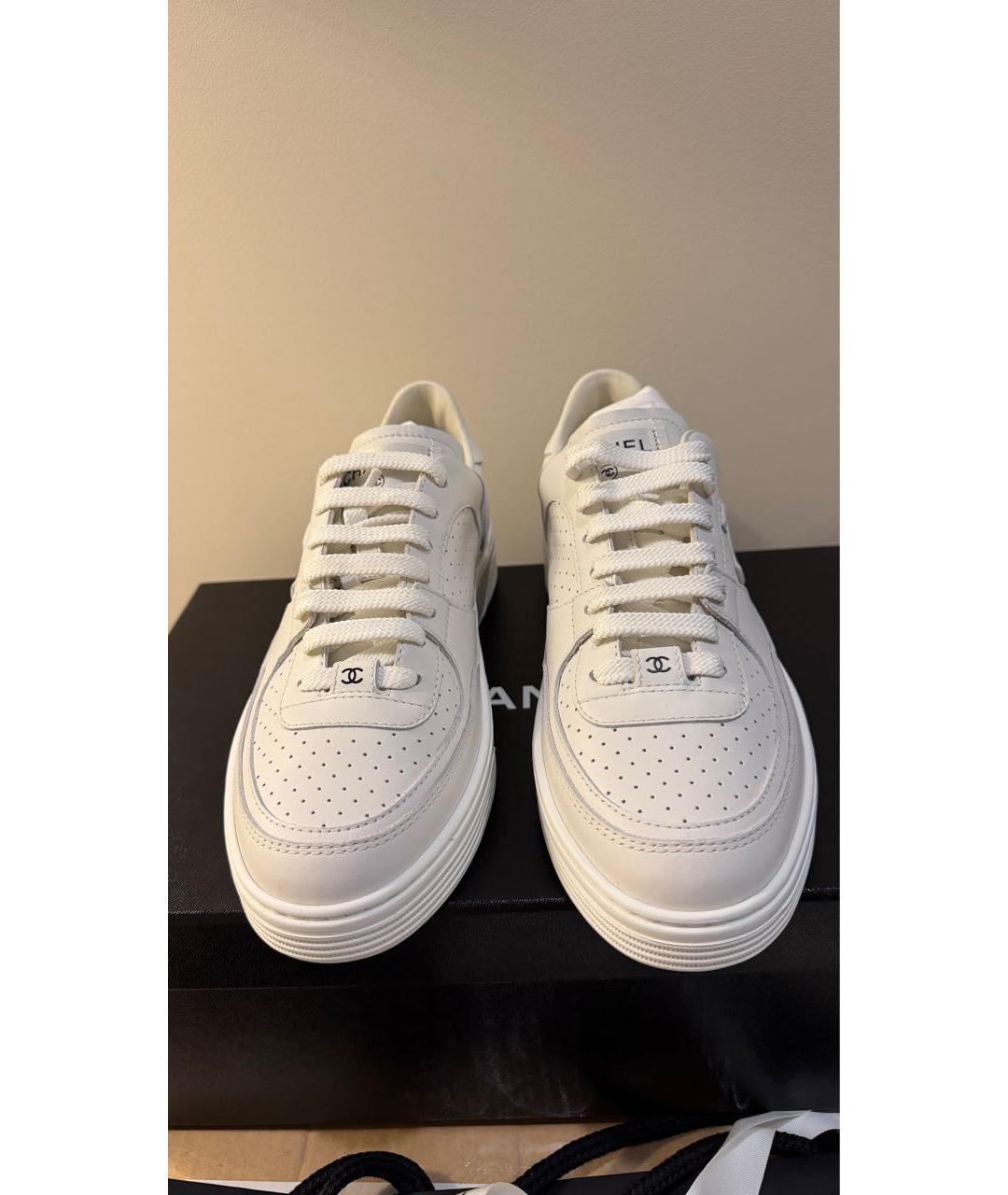 CHANEL Белые кожаные кеды, фото 2