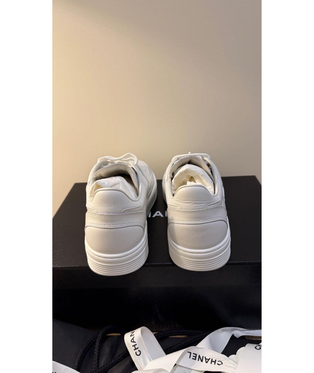CHANEL Белые кожаные кеды, фото 4