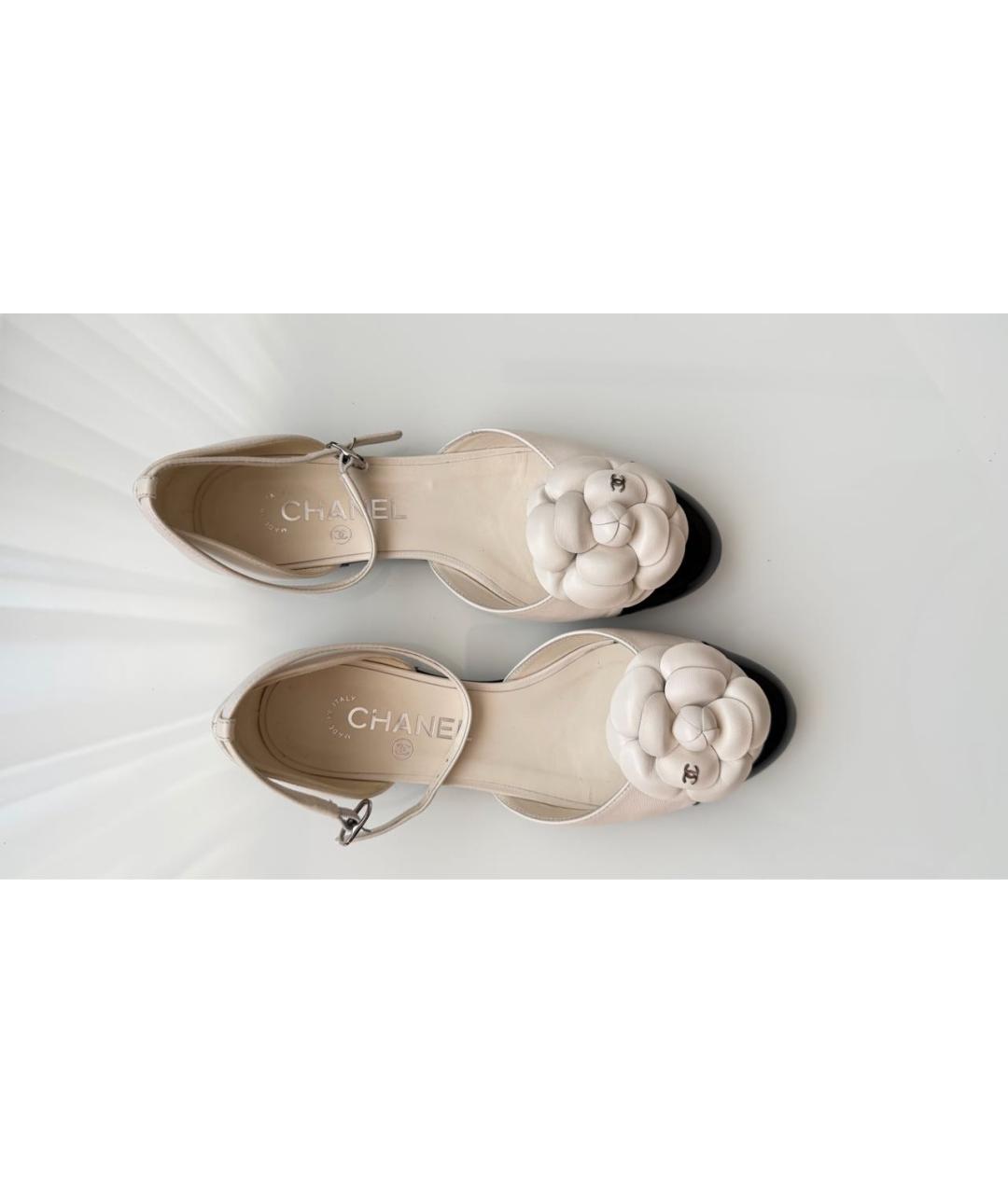 CHANEL Белые кожаные балетки, фото 3