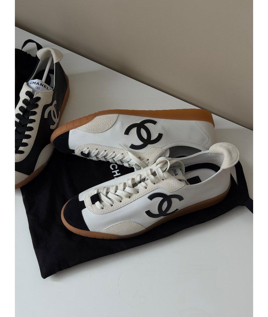 CHANEL Белые кожаные кеды, фото 2