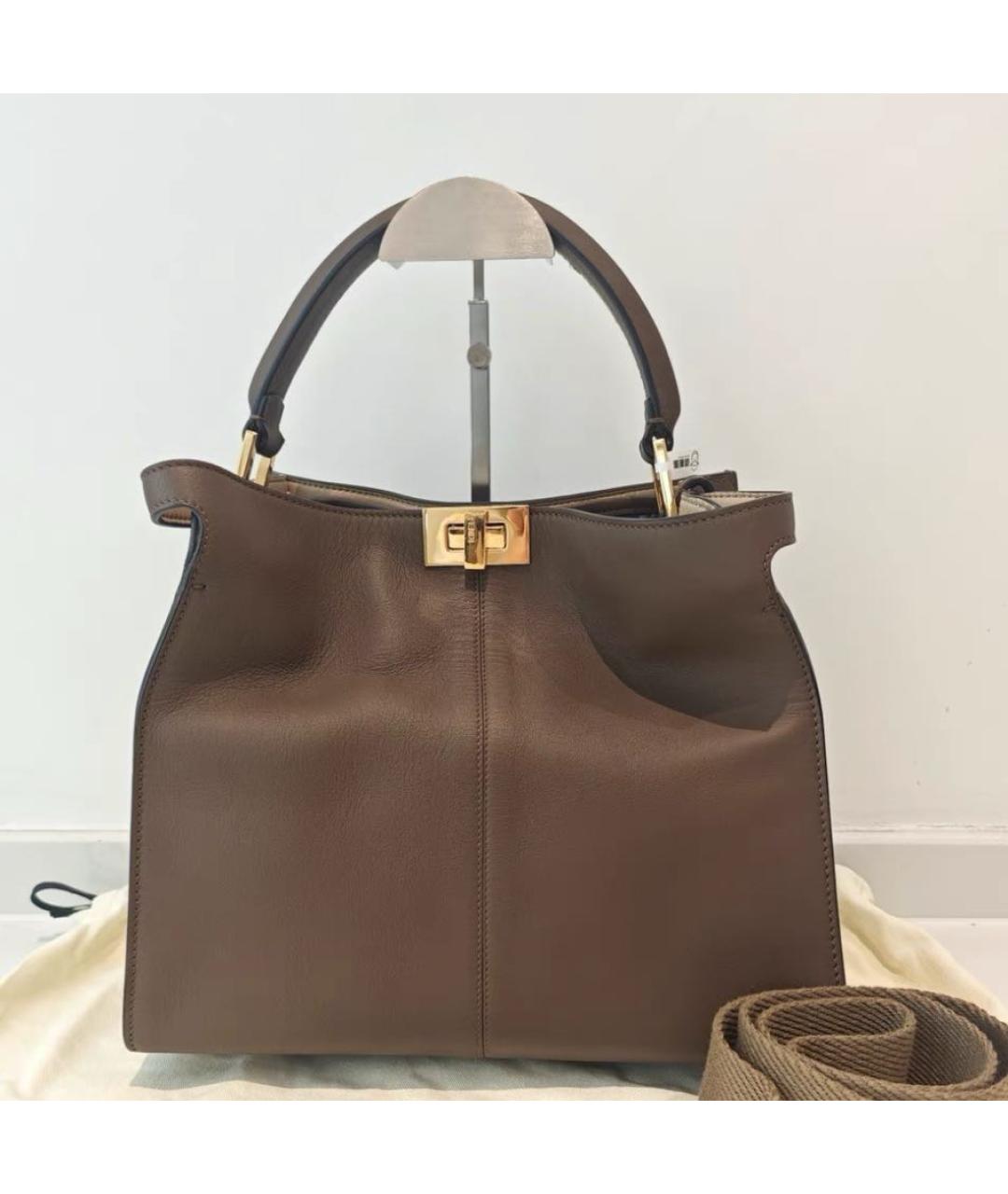 FENDI Коричневая кожаная сумка с короткими ручками, фото 2