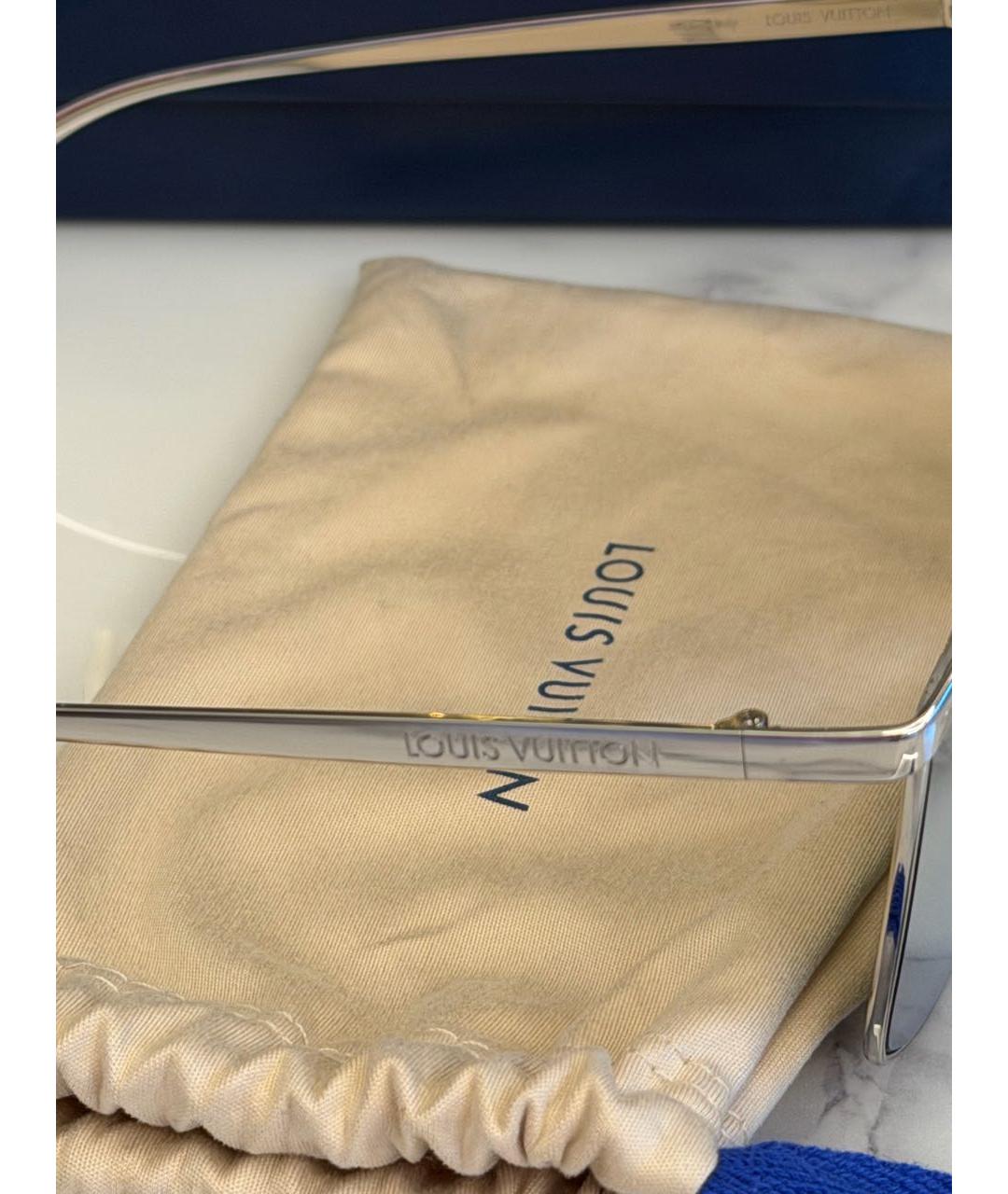 LOUIS VUITTON Золотые металлические солнцезащитные очки, фото 7