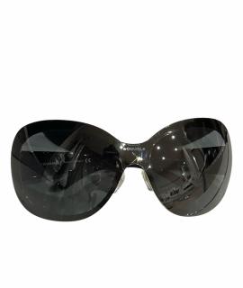 CHANEL Солнцезащитные очки