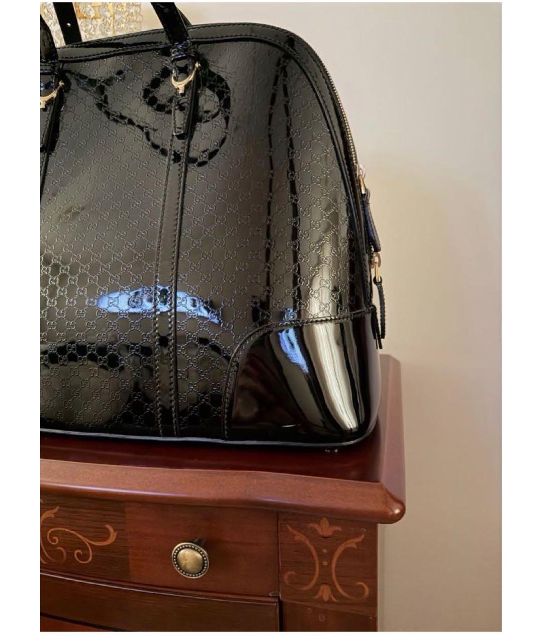 GUCCI Черная сумка с короткими ручками из лакированной кожи, фото 6