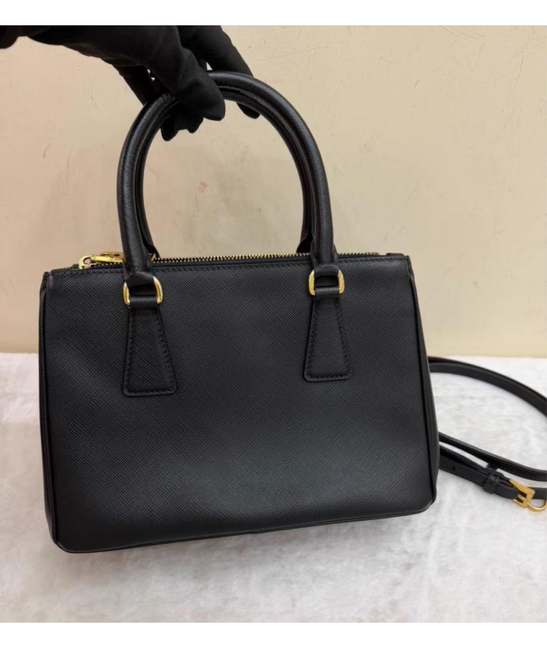 PRADA Черная кожаная сумка через плечо, фото 3