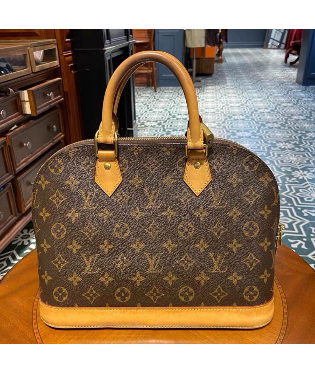 LOUIS VUITTON Коричневая сумка с короткими ручками, фото 2