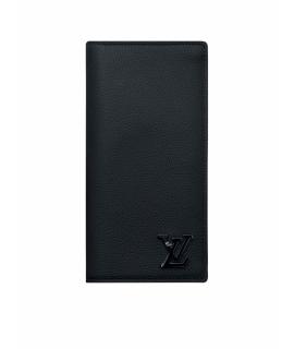 LOUIS VUITTON Кошелек
