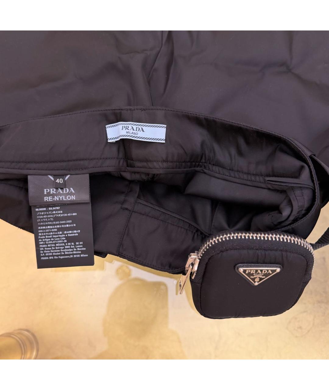 PRADA Черные полиамидовые шорты, фото 3