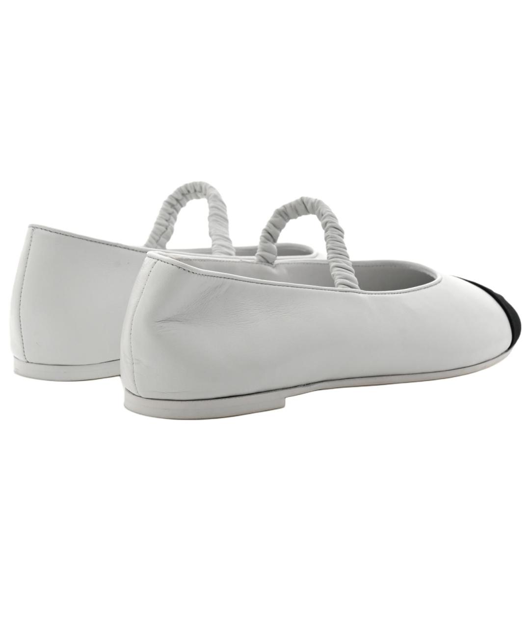 CHANEL Белые кожаные балетки, фото 3