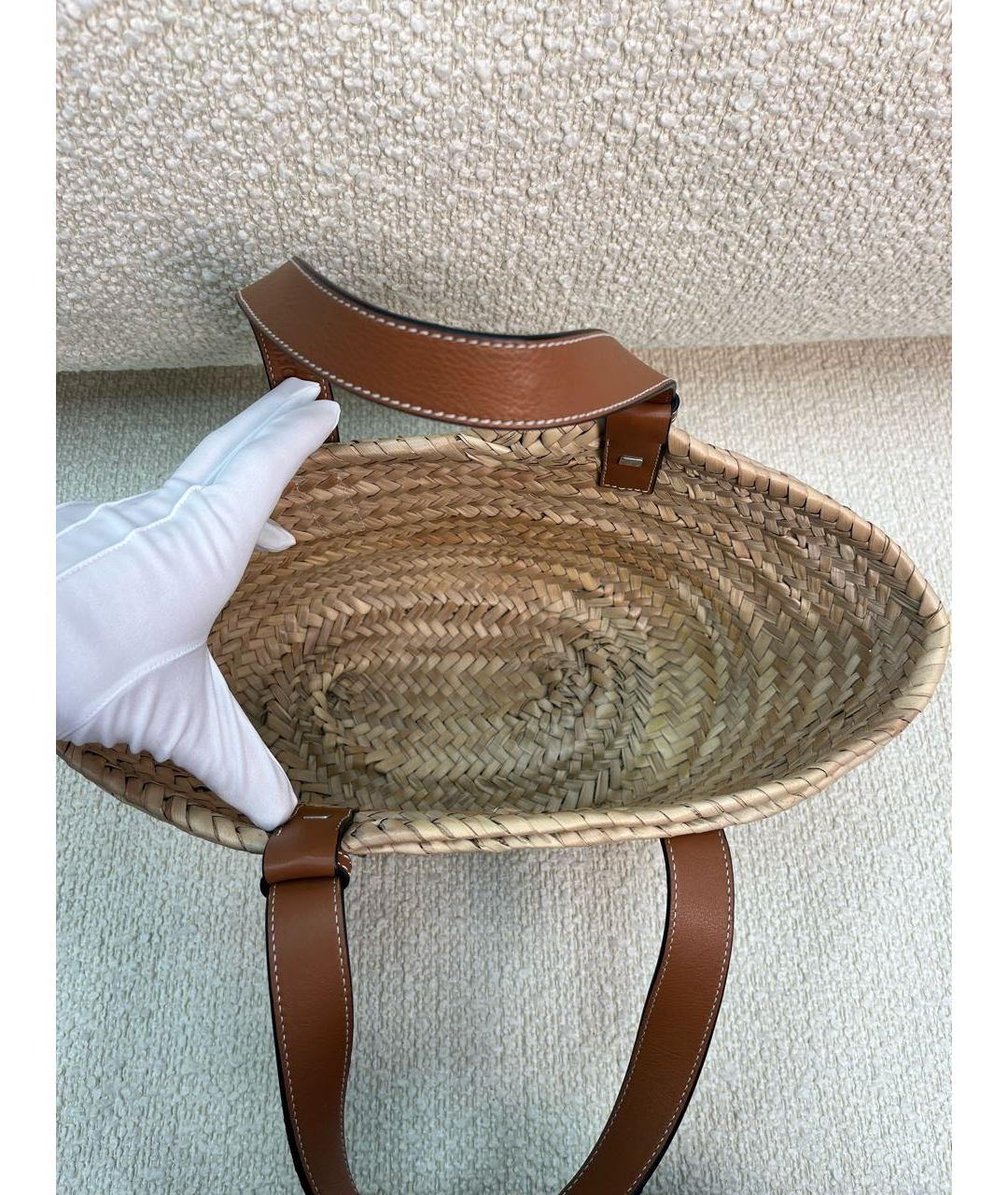 LOEWE Бежевая пелетеная сумка с короткими ручками, фото 4