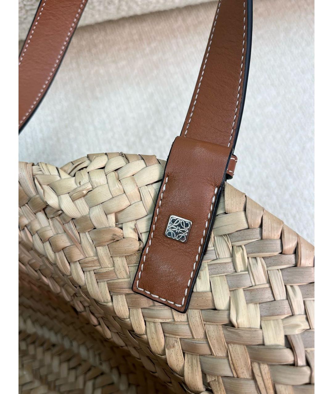 LOEWE Бежевая пелетеная сумка с короткими ручками, фото 8