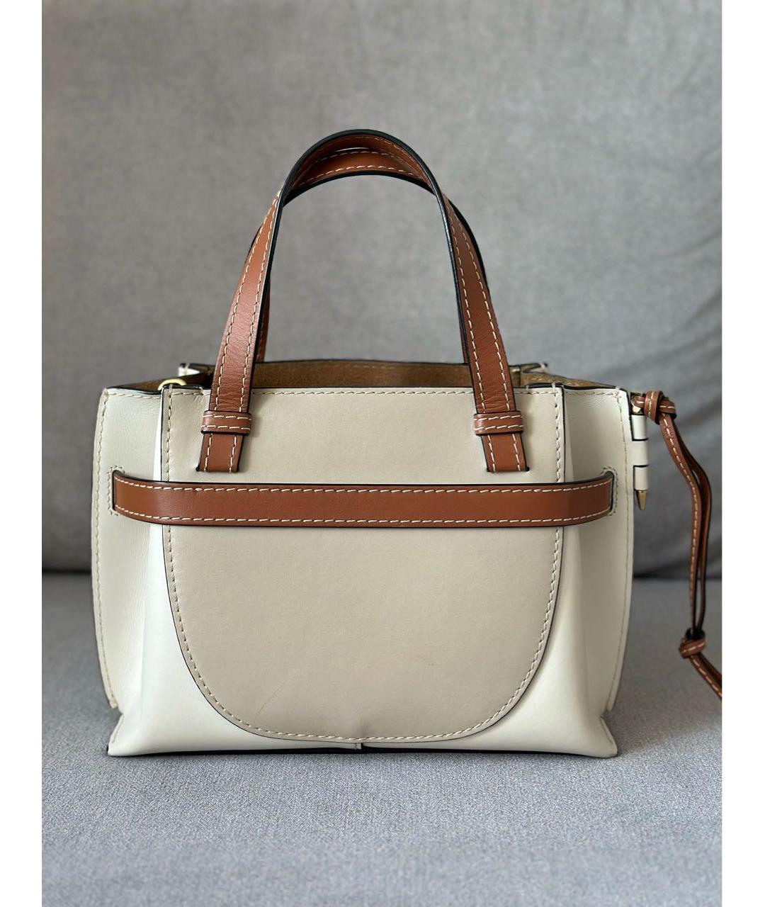 LOEWE Бежевая кожаная сумка с короткими ручками, фото 4