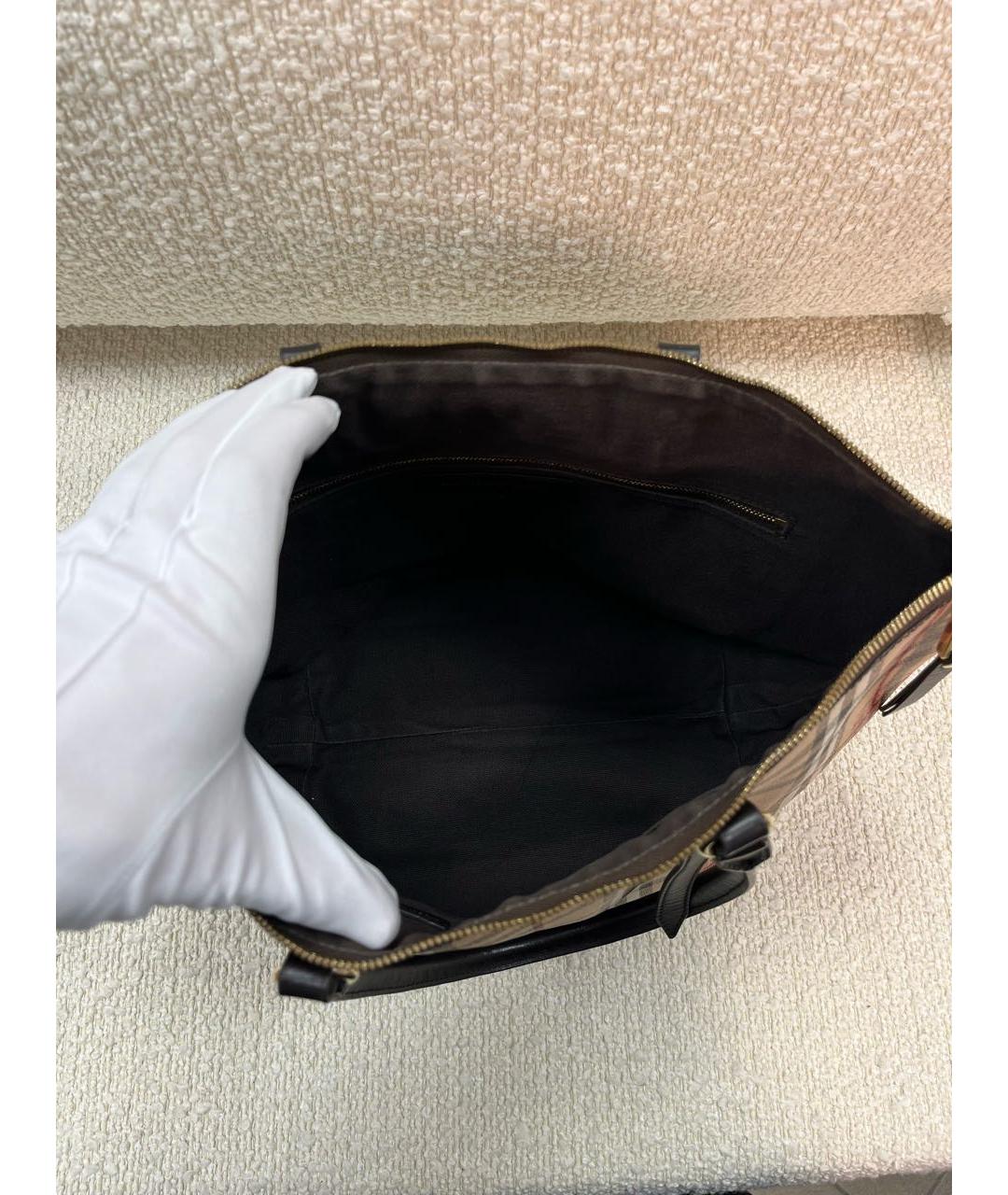 BURBERRY Бежевая кожаная сумка с короткими ручками, фото 4