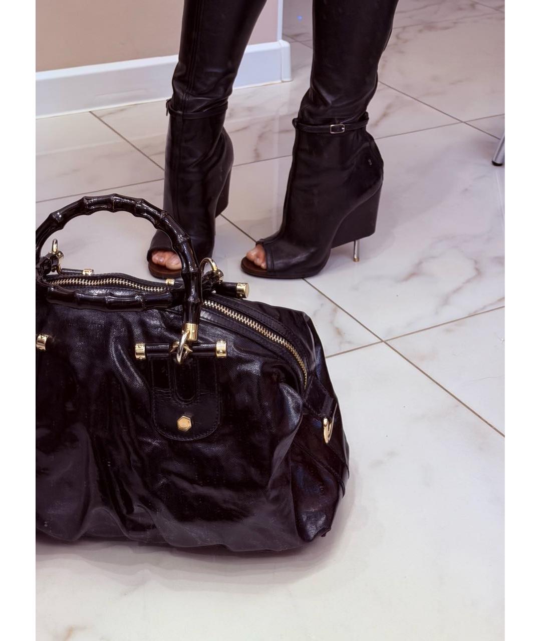 GUCCI Черная сумка с короткими ручками из лакированной кожи, фото 6