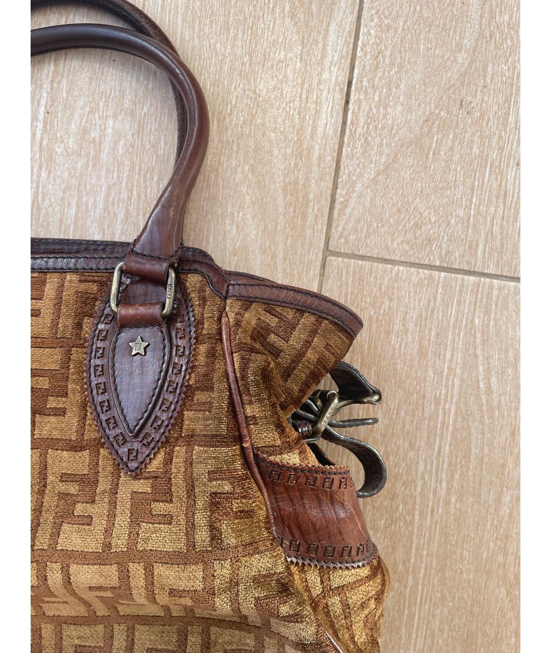 FENDI Коричневая сумка с короткими ручками, фото 2