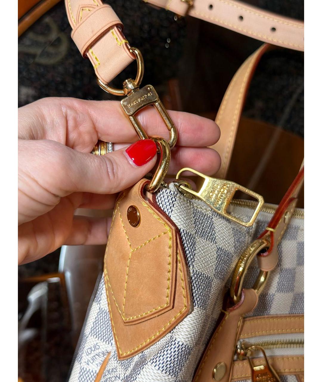 LOUIS VUITTON Белая кожаная сумка с короткими ручками, фото 7